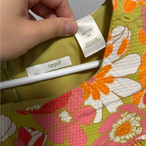 Lizgolf Textured Dress - Picture 2 of 4